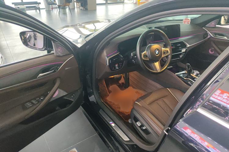 Used BMW 5 Series 2022 Restyled 530Li Leading Edition M Sport Package