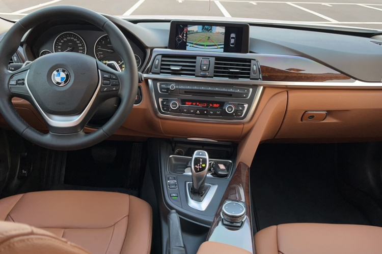 Used BMW 3 Series 2015 320Li Luxury Design Package Premium Edition
