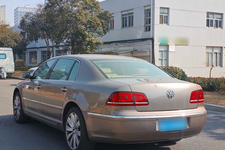 Used Volkswagen Phaeton 2012 3.6L Deluxe Custom Edition