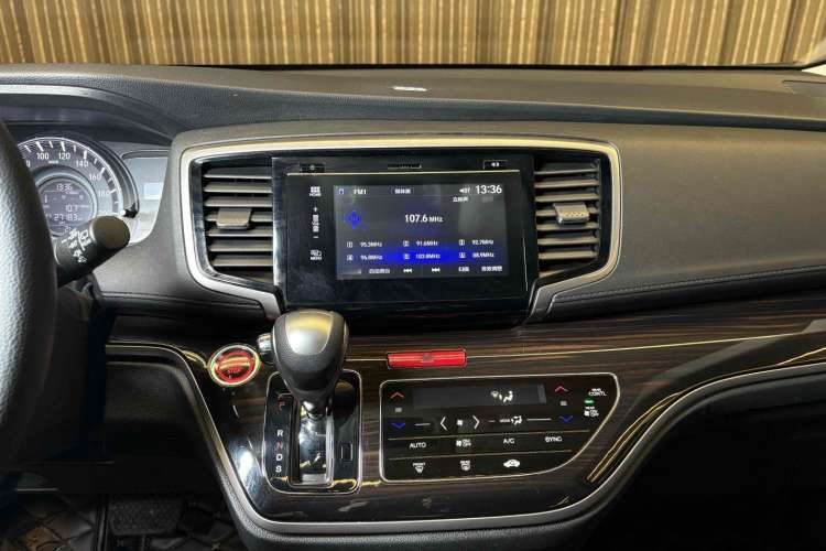 Used Honda Odyssey 2018 2.4L Luxury Edition
