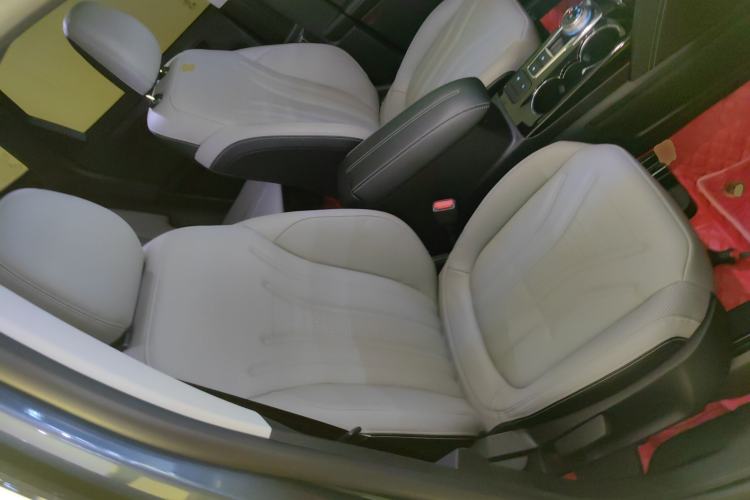 Used Ford Escape 2020 EcoBoost 245 Two-Wheel-Drive Titanium Edition
