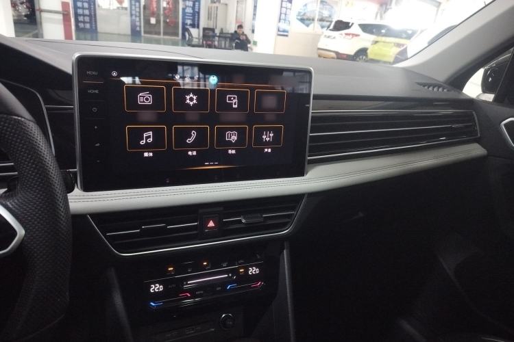 Used Volkswagen Tiguan L 2023 Revised Version 330TSI Automatic Two-Wheel Drive Smart Enjoyment Edition