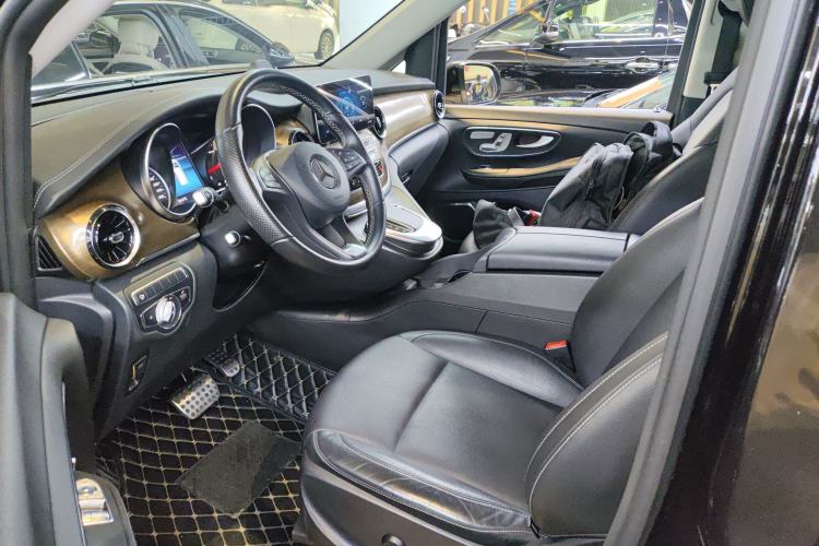 Used Mercedes-Benz V-Class 2021 V 260 Prestige Edition