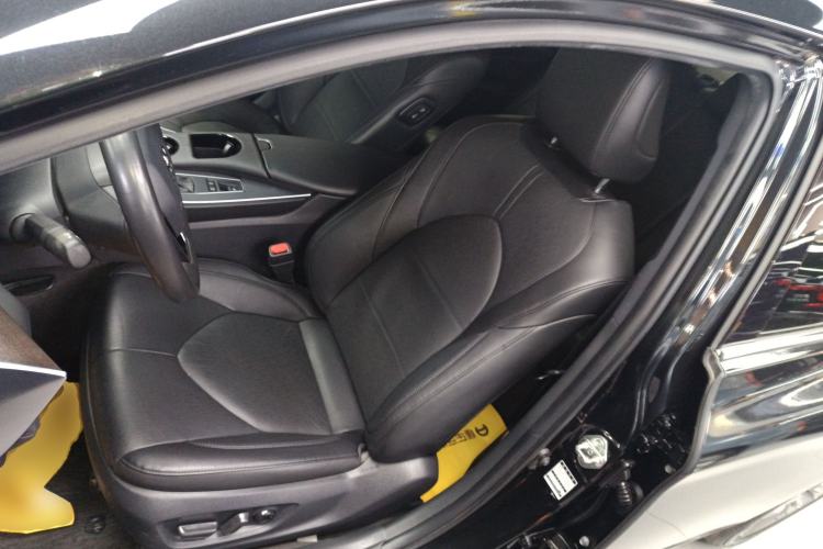 Used Toyota Avalon 2019 2.0L Luxury Edition China VI Standard
