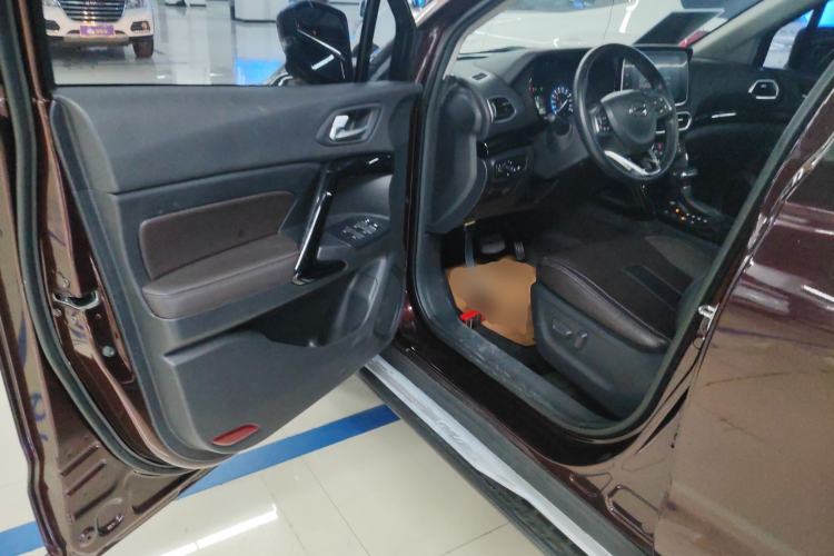 Used GAC Trumpchi GS4 2018 235T Automatic Two-Wheel Drive Luxury Smart Connectivity Version
