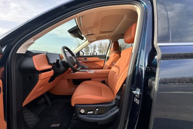 Used Wey Lanshan 2025 Four-Wheel Drive Max
