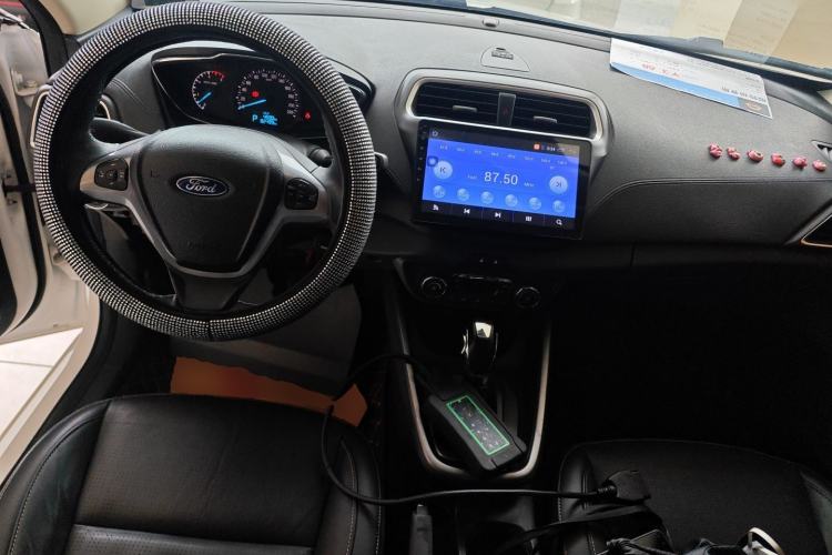 Used Ford Escort 2015 1.5L Automatic Fashion Model