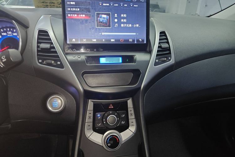 Used Hyundai Elantra 2015 1.6L Automatic Leading Model