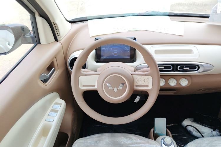 Used Wuling Hongguang MINIEV 2025 Four-Door Version Advanced Edition
