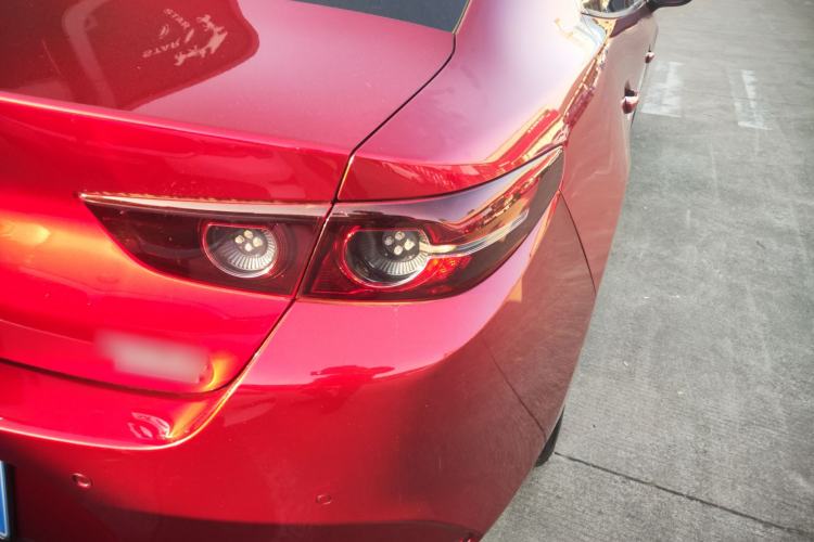 Used Mazda Mazda 3 Axela 2020 1.5L Automatic Luxury Version