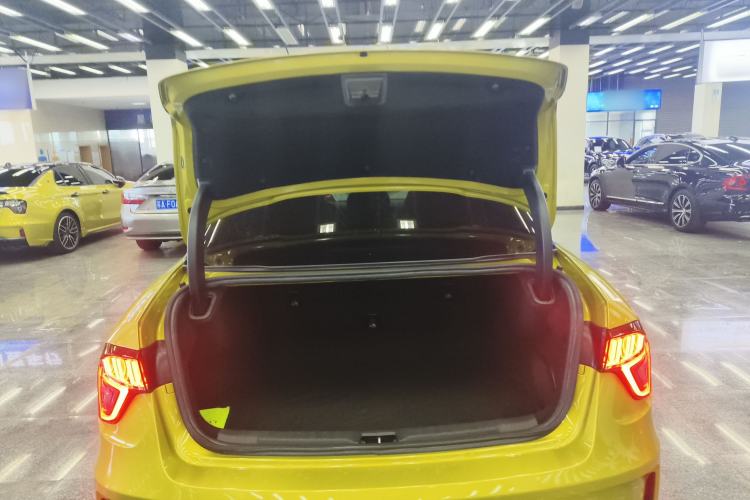 Used Lynk & Co 03 2019 03+ 2.0TD Automatic Wind-Chasing Edition
