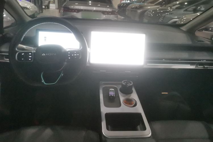 Used AION Y 2023 Plus 510 Smart Edition