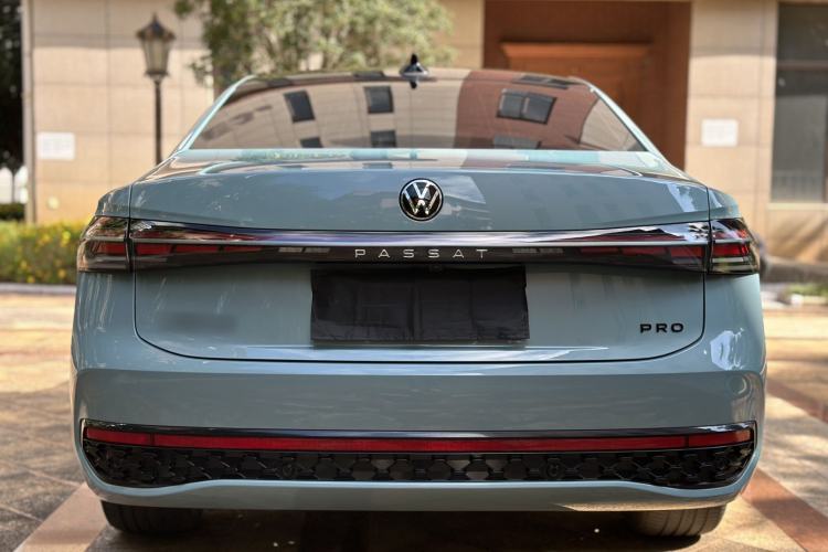 Used Volkswagen Passat 2025 Pro 380TSI Starry Dragon Luxury Edition
