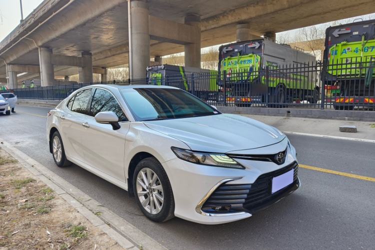 Used Toyota Camry 2021 2.0G Luxury Edition
