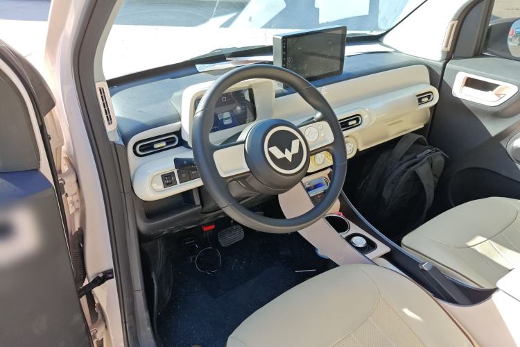 Used Wuling Hongguang MINIEV 2024 3rd Generation 215km Youth Edition
