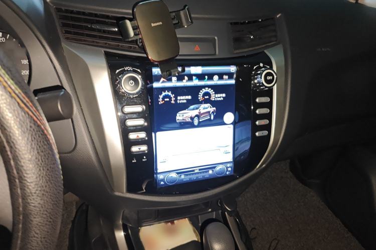 Used Nissan Navara 2017 2.5L Automatic 2WD Luxury Edition QR25