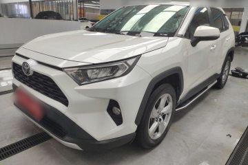 Used Toyota RAV4 2022 2.0L CVT Two-Wheel Drive Fashion Edition