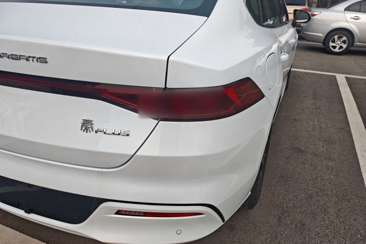 Used BYD Qin PLUS 2021 EV 400KM Leading Comfort Edition