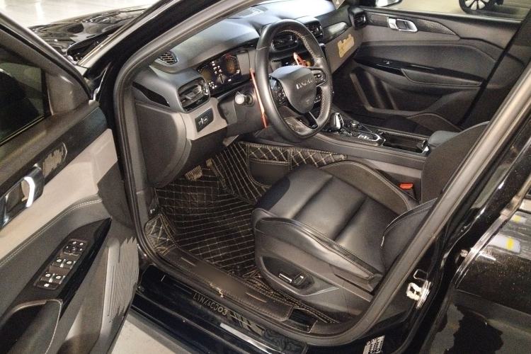 Used Lynk & Co 03 2022 2.0TD DCT GenioPlus
