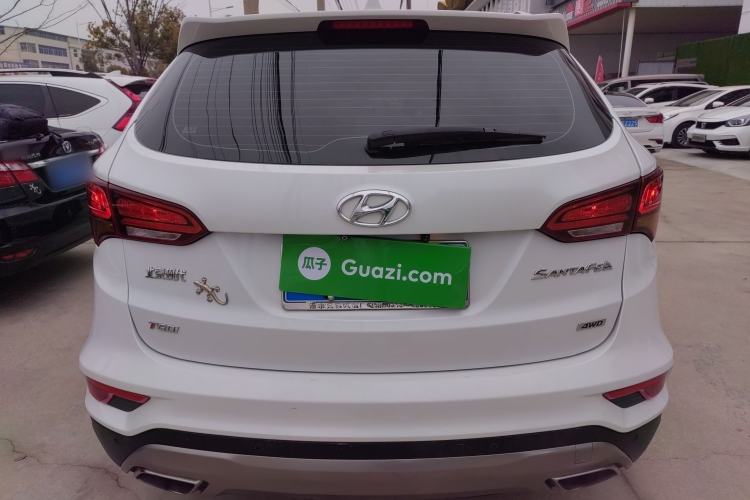 Used Hyundai Santa Fe 2017 2.0T Automatic All-Wheel Drive Smart 7-Seater