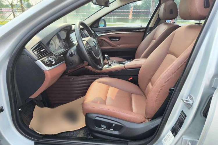 Used BMW 5 Series 2013 525Li Leading Model