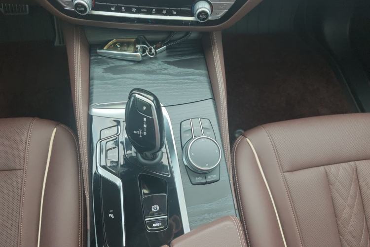 Used BMW 5 Series 2023 530Li Leading Model M Sport Package
