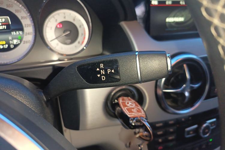 Used Mercedes-Benz GLK-Class 2014 GLK 260 4MATIC Dynamic Model
