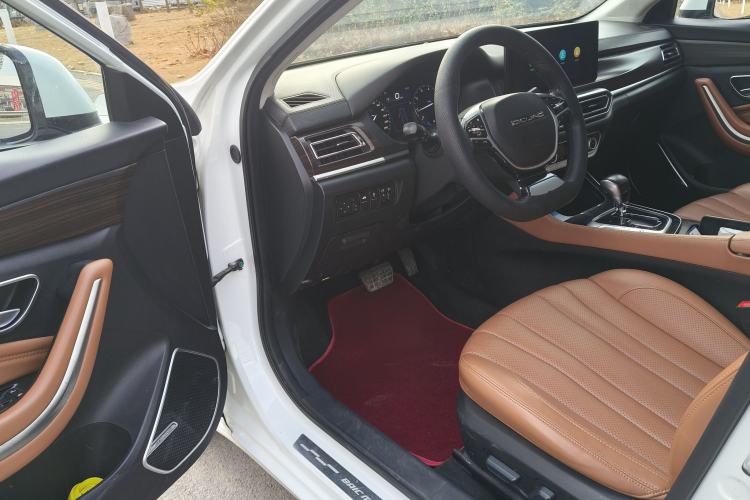 Used BAIC Beijing U7 2019 1.5T CVT New Smart Version China VI Emission Standard
