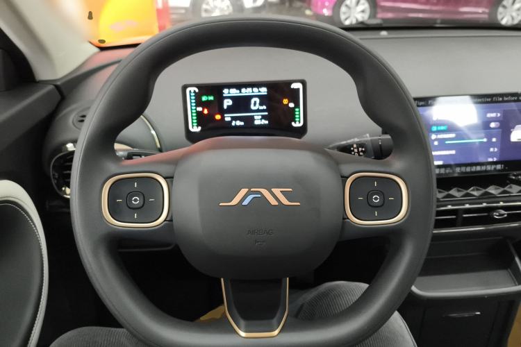 Used  3 2025 330km Freedom Edition