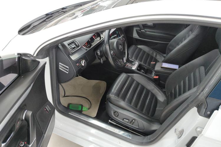 Used Volkswagen FAW-Volkswagen CC 2016 1.8TSI Prestige Model