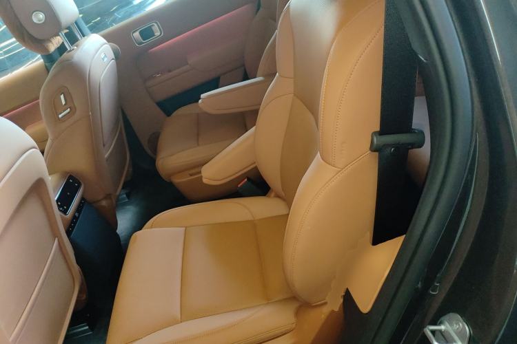 Used Li Auto L8 2025 Ultra Smart Refreshed Edition