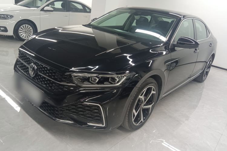 Used Volkswagen Passat 2023 Restyled 330TSI Starry Luxury Edition