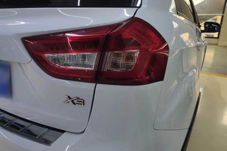 Used Geely Auto Vision X3 2017 1.5L Automatic Elite Model
