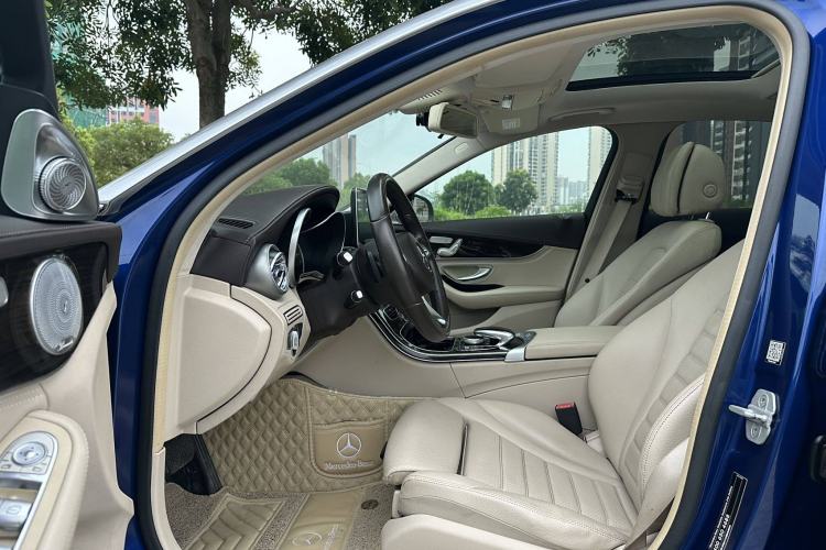 Used Mercedes-Benz C-Class 2015 Facelift C 200 L
