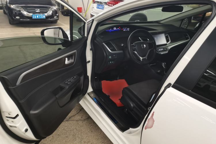 Used Honda Jade 2016 1.8L Automatic Comfort Elite Version 5 Seats
