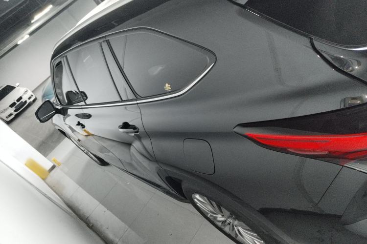 Used Toyota Highlander 2022 Dual-Engine 2.5L Four-Wheel Drive Prestige Version 7 Seats