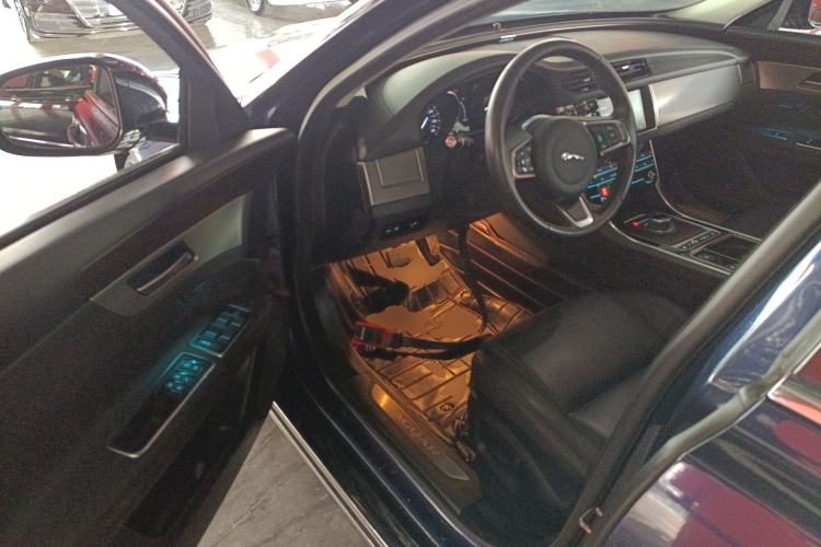 Used Jaguar XFL 2019 XFL 2.0T 200 PS Two-Wheel-Drive Elite Edition