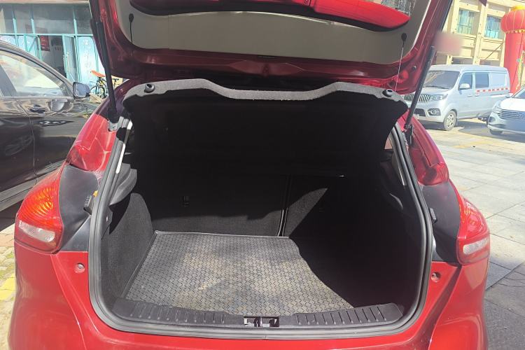 Used Ford Focus 2017 Hatchback 1.6L Automatic Comfort Plus SmartDrive Edition