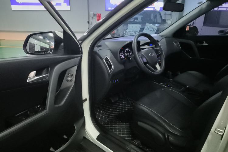 Used Hyundai ix25 2015 1.6L Automatic Two-Wheel Drive Smart GLS Trim
