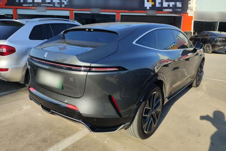 Used  11 2024 580 Three-Laser Four-Wheel Drive Luxury Edition
