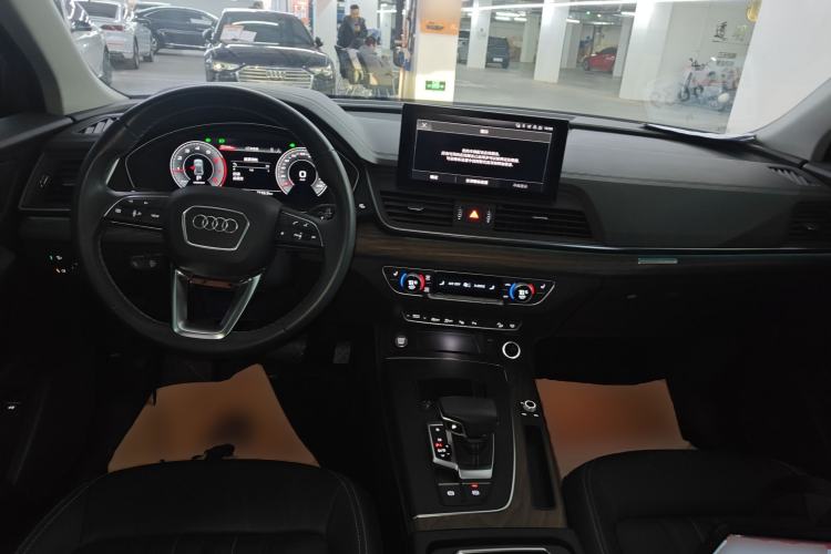 Used Audi Q5L 2022 40T Luxury Elegant Model