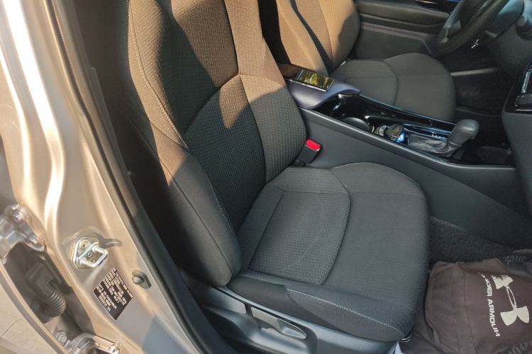 Used Toyota IZOA 2020 2.0L Enjoy Edition
