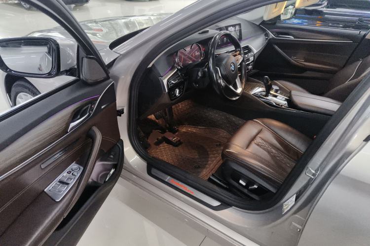 Used BMW 5 Series 2018 530Li Leading Edition Luxury Package
