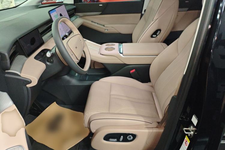 Used XPeng X9 2025 740 Ultra-Long Range Max
