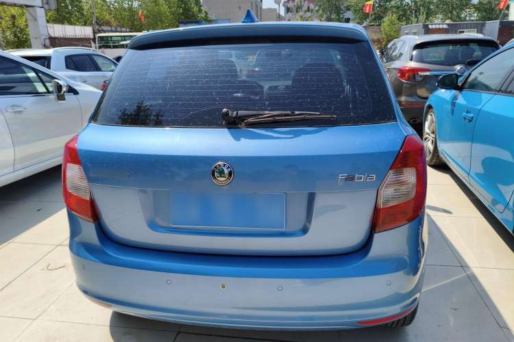 Used Skoda Fabia 2012 1.4L Automatic Crystal Edition
