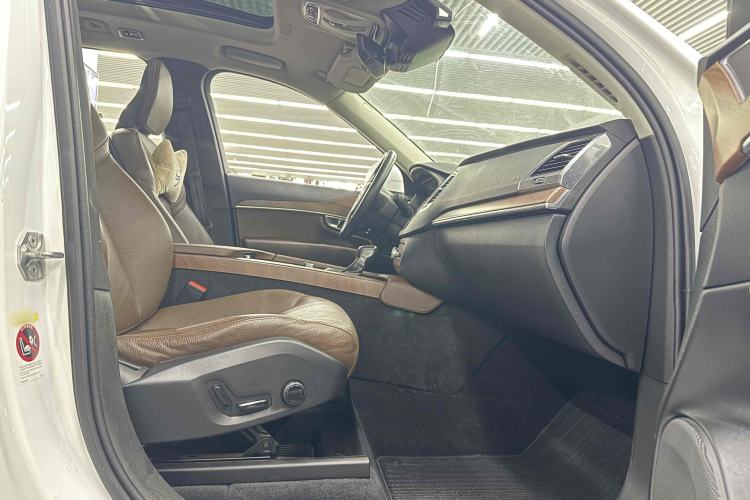 Used Volvo XC90 2018 T5 Zhiyi Edition 7-Seater
