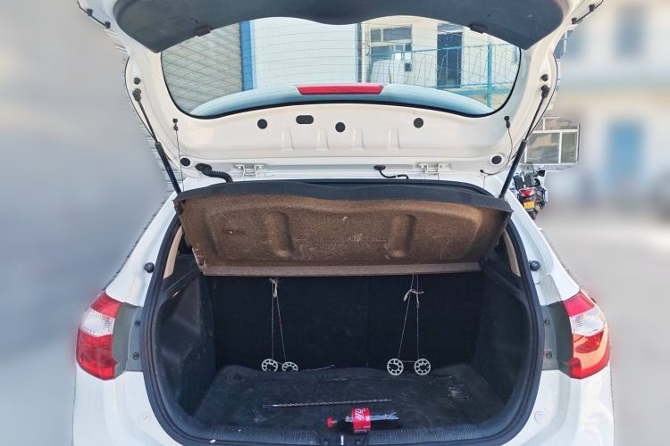 Used Kia K2 2012 Hatchback 1.4L MT Cool Edition Commemorative Model