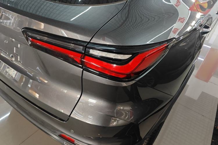 Used Oshan X5 2021 Revised Version 1.5T DCT Luxury Edition
