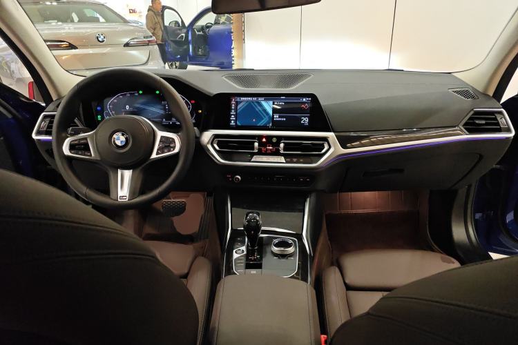 Used BMW 3 Series 2021 Restyled 325Li M Sport Package
