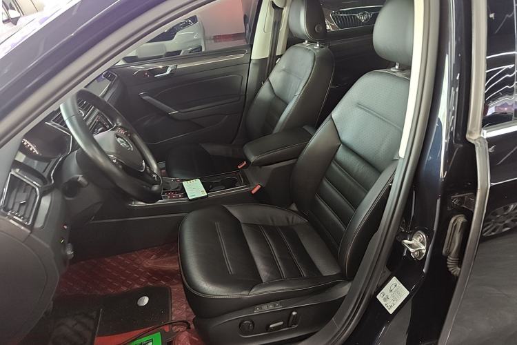 Used Volkswagen Passat 2017 330TSI DSG Prestige Edition
